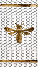 Load image into Gallery viewer, Rosh Hashanah 3 Ply, Honeybee Foil Dinner Napkins- 20 Pack
